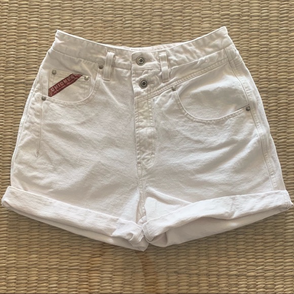 Women’s VTG UnionBay high-waisted jean shorts 6/8 - Picture 3 of 5